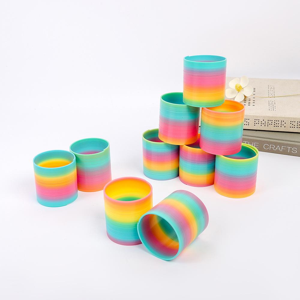 Rainbow Stacking Rings: Elastic Spring Toy for Children's Early Education (5.3x5.6CM)