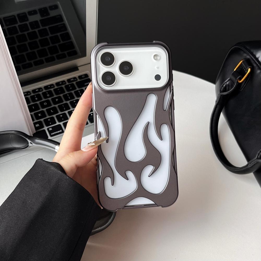 Hollow Case z Wzorem Płomieni 3D do iPhone 17 Air 16 15 14 13 12 11 Pro Max Plus Cienki Odporny na Wstrząsy Tylny Pokrowiec Modny Miękki TPU