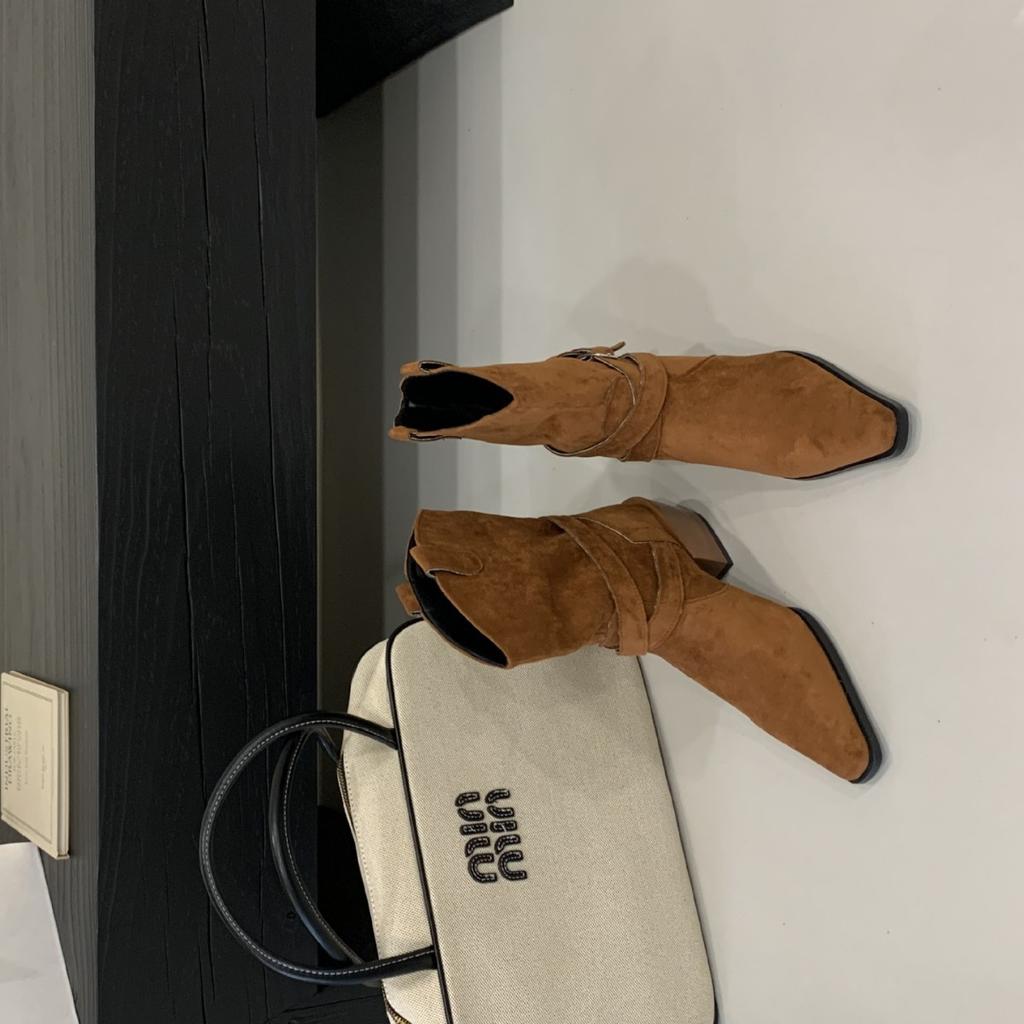 2025 New Pointed Belt Buckle Low Tube Thin Suede Fashion Martin Chelsea Women's Short Boots