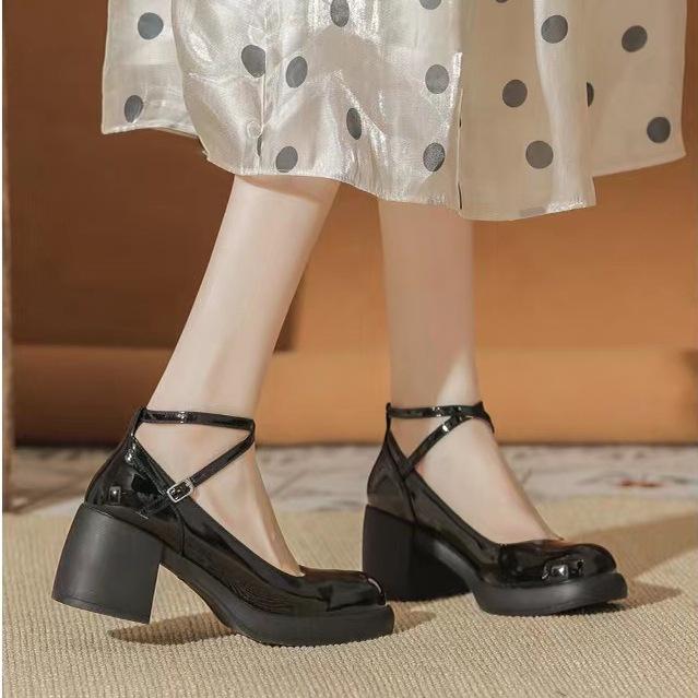 Mit Rock Mary Jane Französische High Heels Neue Herbst Retro Riemen Dicker Absatz JK Schuhe