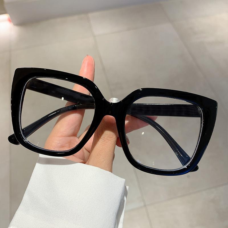 Vintage Cat Eye Sexy Ladies Glasses with Blue Light Blocking Women Trendy Brand Frame Personalized Design Trends Eyewear