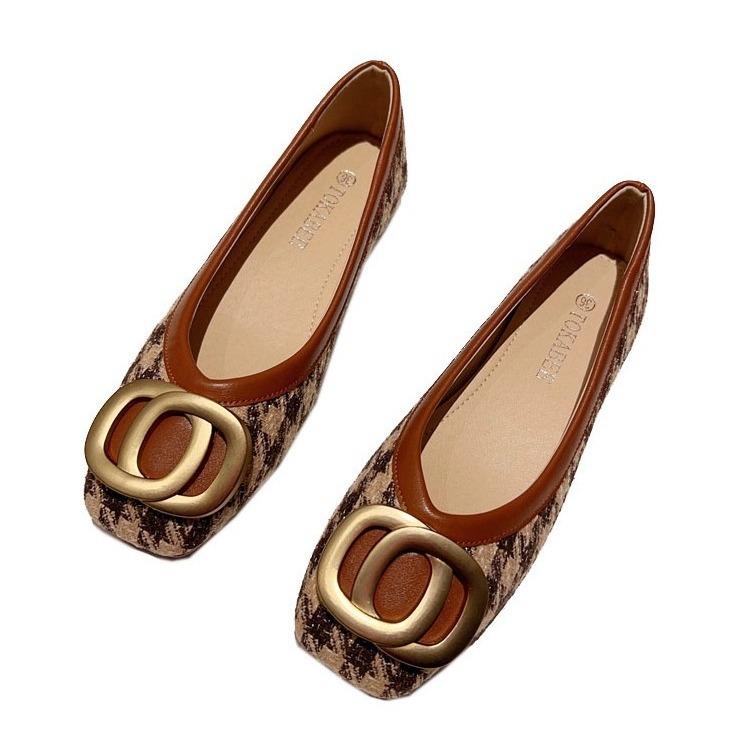 Single shoes women's 2025 spring and summer new fashion large size temperament square head shallow mouth thick low heel square heels children versati