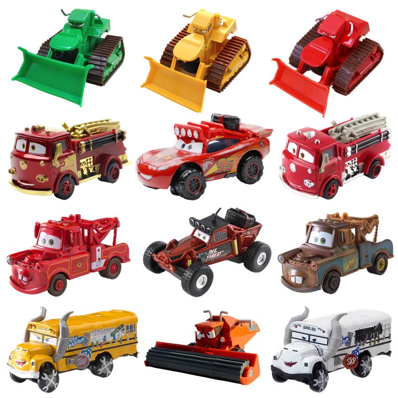 Disney Pixar Arabalar 2/3 oyuncak araba Şimşek McQueen Chick Hicks Carking Mater 1:55 Döküm Metal Alaşım Model Oyuncak Çocuk Hediye