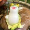 Handcrafted Frogs Garden Statue On Lotuses Leaf Suitable For Fish Tanks Garden Desktop Patios Tabletop Decoration Piece