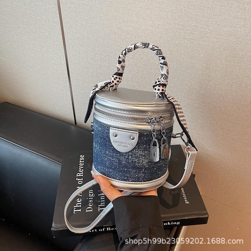 Niche Design Portable Cylinder Bag Women's Bag New Bucket Bag Mobile Phone Bag Messenger Bag