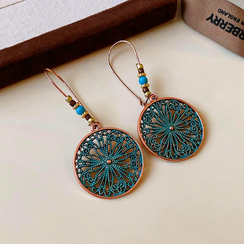 Medieval Vintage Dripping Oil Flower Earrings Retro Niche High-end Earrings Light Luxury Versatile Temperament Earrings Women