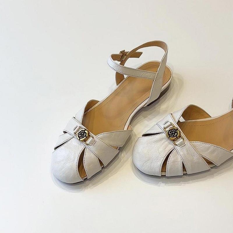 

Sheepskin version~ New French hollow leather one-word sandals women s round head versatile retro camellia Roman shoes 40