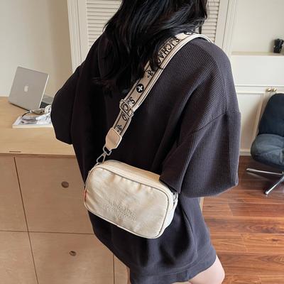 Summer Versatile New Camera Bag Fashionable Canvas High-end Niche Messenger Small Square Bag
