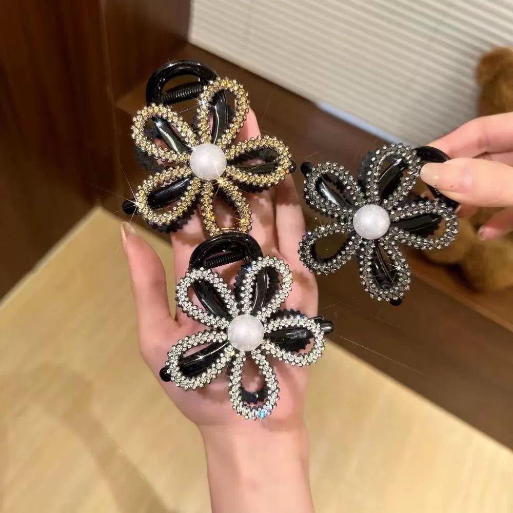 Korean Style Flower Pearls Shark Clip  Shiny Hair Claw Rhinestone Shark Clip  Headwear