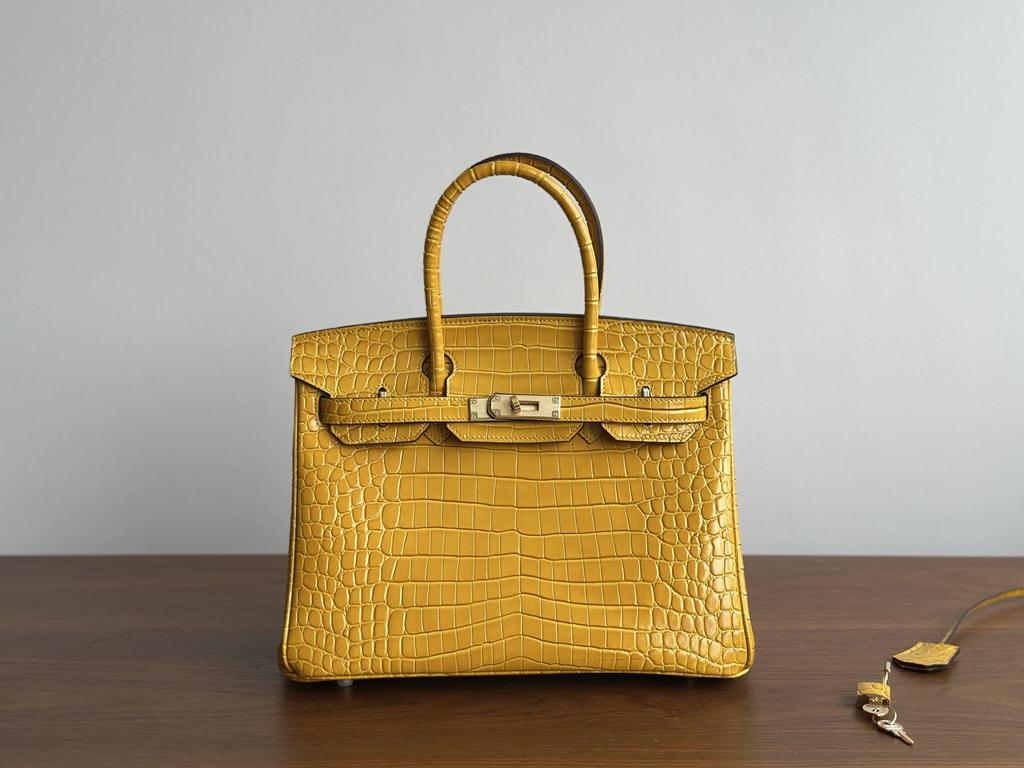 30 Silver Gold Yellow Fish Thread Pure Handmade Genuine Leather Tassel Thread Large Capacity Timeless Handheld Womens Bag