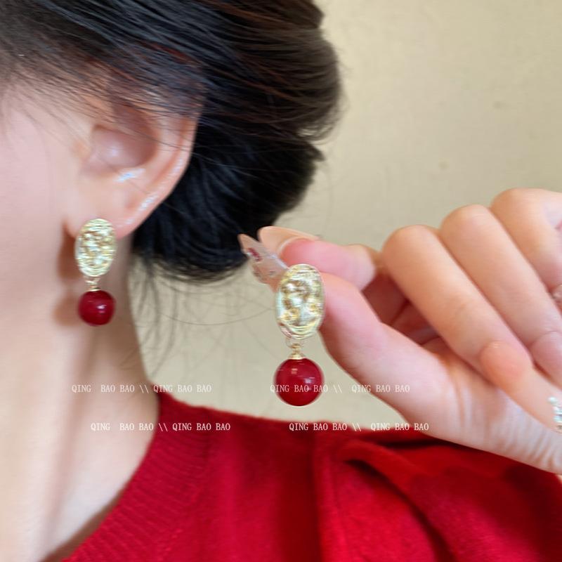 Geometric-shaped Earrings - Festive and Unique for The New Year, Suitable for Autumn and Winter, As An Accessory for The Ears.