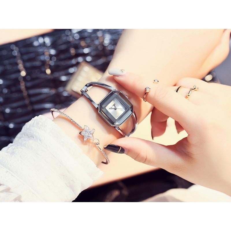 

Простые полые модные трендовые часы, женские атмосферные часы-браслет с квадратным циферблатом