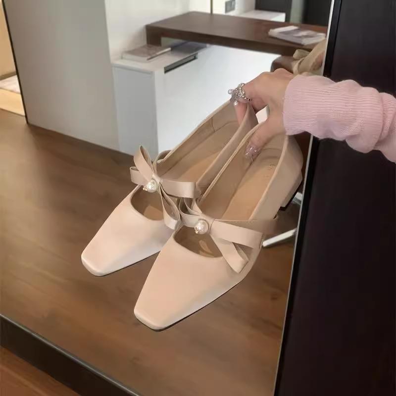 2025 Oversized Square Toe Thick Single Order Shoes with Stylish and Personalized Color Blocking Design On The Upper