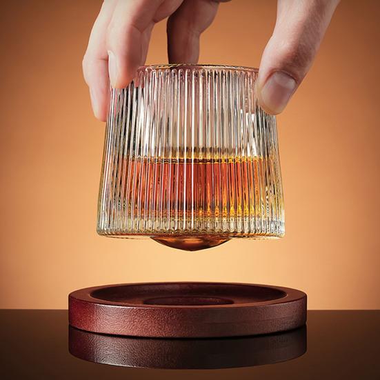 Drehbare Tumbler-Gläser, Rotierende Bier-Whiskey-Becher mit beschwertem Boden, 200ml Unzerbrechliche Bar-Gläser für Partygebrauch
