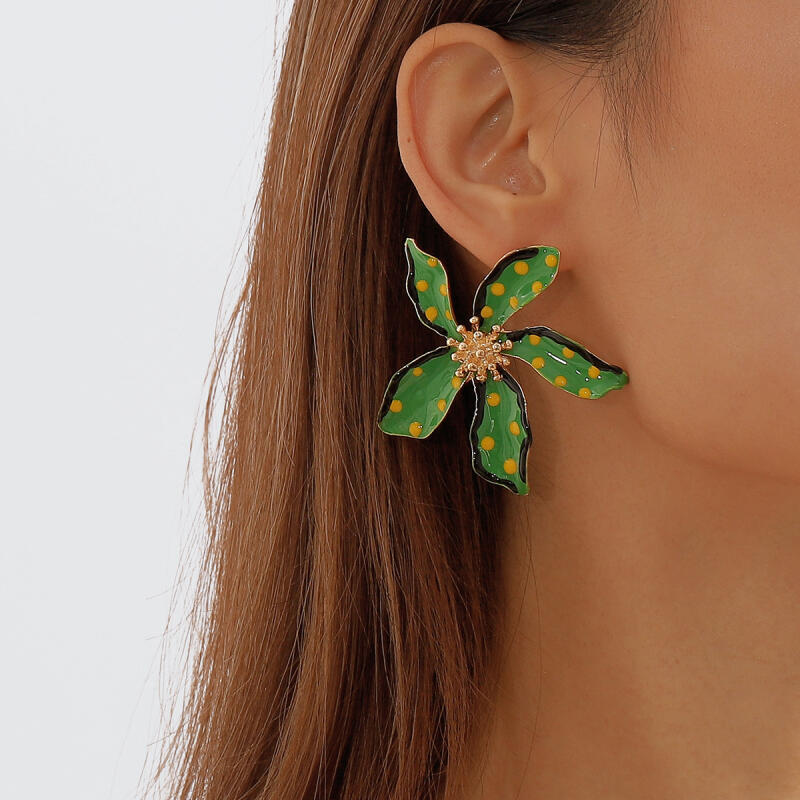 Vintage Purple Dropping Oil Enamel Big Flower Stud Earrings for Women Exaggerated Wave Dot Metal Earrings Jewelry Gifts