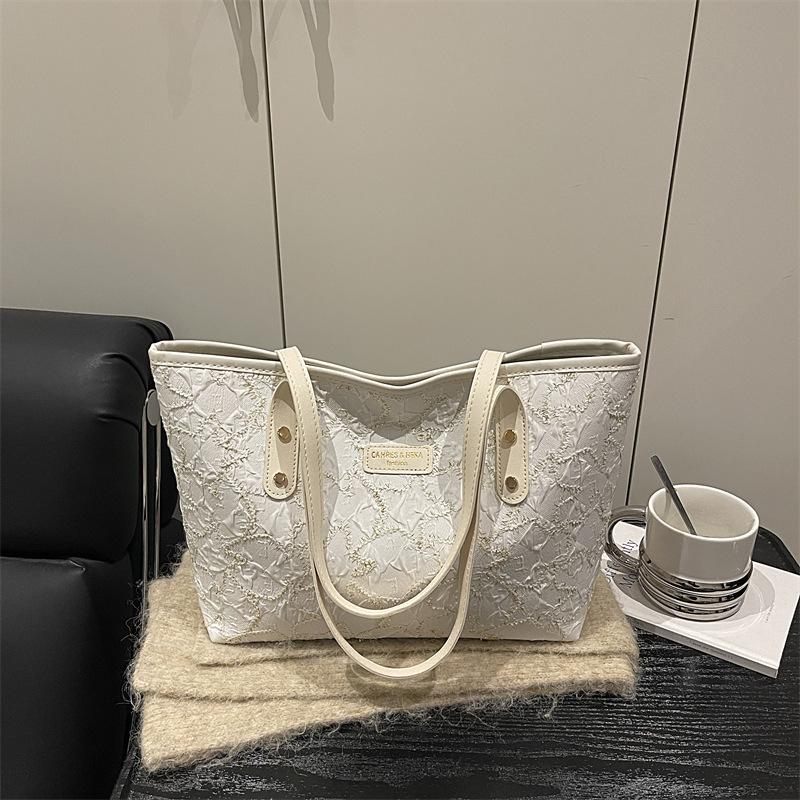 Casual Star Embroidery Women Shoulder Bags Large Capacity Ladies Tote Underarm Bag Daily Versatile Portable Female Handbags