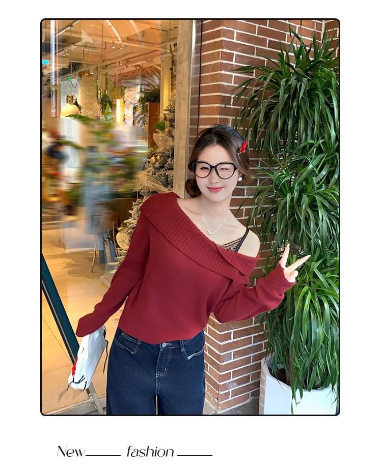 Women's Red Cable Knit Pullover Sweater with Removable Fur Collar for Autumn and Winter Warmth