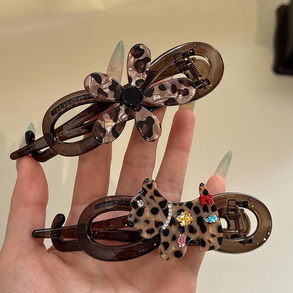 Elegante Acryl-Twist-Haarspange mit Leopardenmuster, sicherer rutschfester Haarhalter für Frauen, Mädchen, tägliche Haarstyling-Accessoires