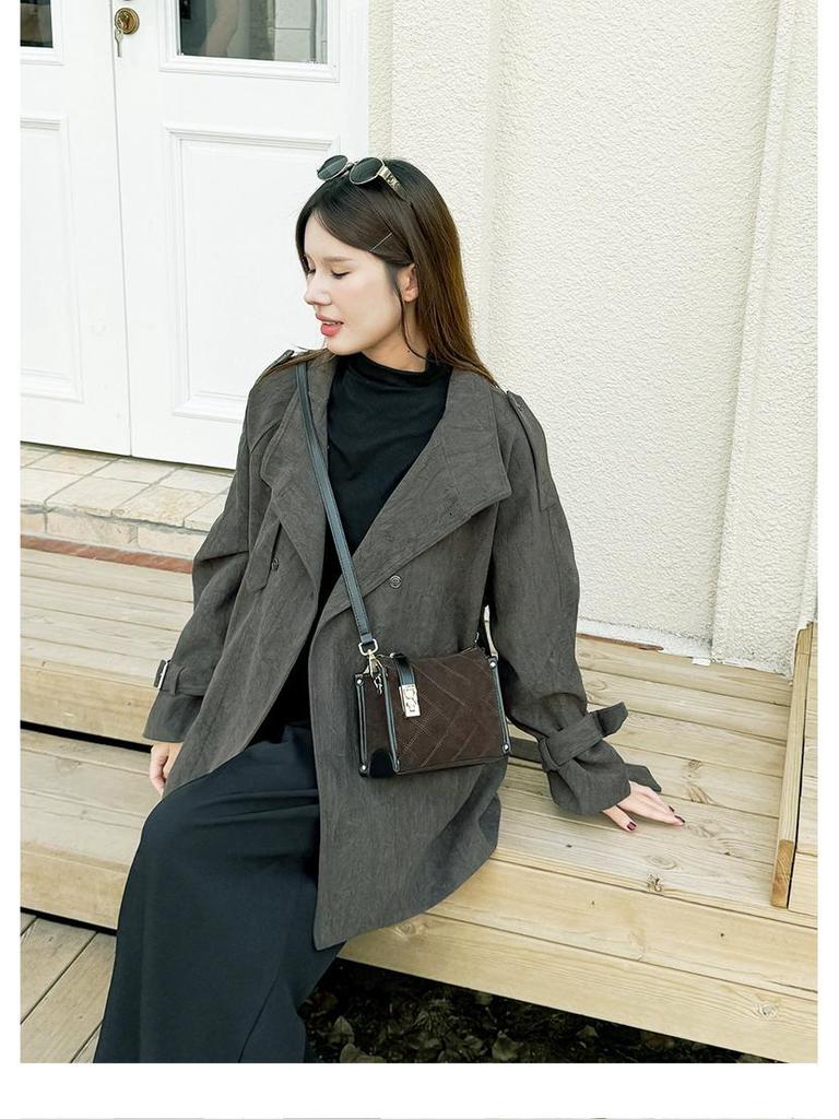 Premium Women's Top-Grain Cowhide Suede Crossbody Handbag 2025 Fashionable Small Square Bag