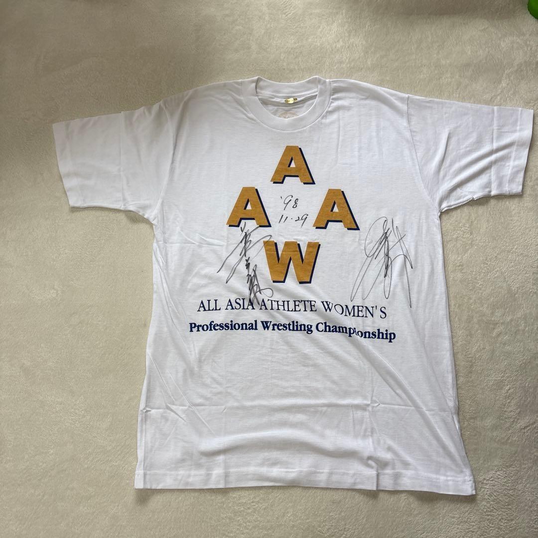 Extremely rare All Japan Women s Pro Wrestling Autographed T- White Unisex T-Shirt S