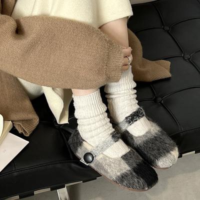 Fleece Mary Janes mit flachem Boden, flauschige Schuhe für Damen Herbst- und Winterbekleidung 2025, neue vielseitige Schuhe mit flachem Ausschnitt, kleiner Duft, weicher Sohle, Einzelne Schuhe
