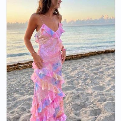 Elegante Vestido Longo Feminino com Decote em V, Costas Abertas e Babados - Sem Mangas e Estiloso