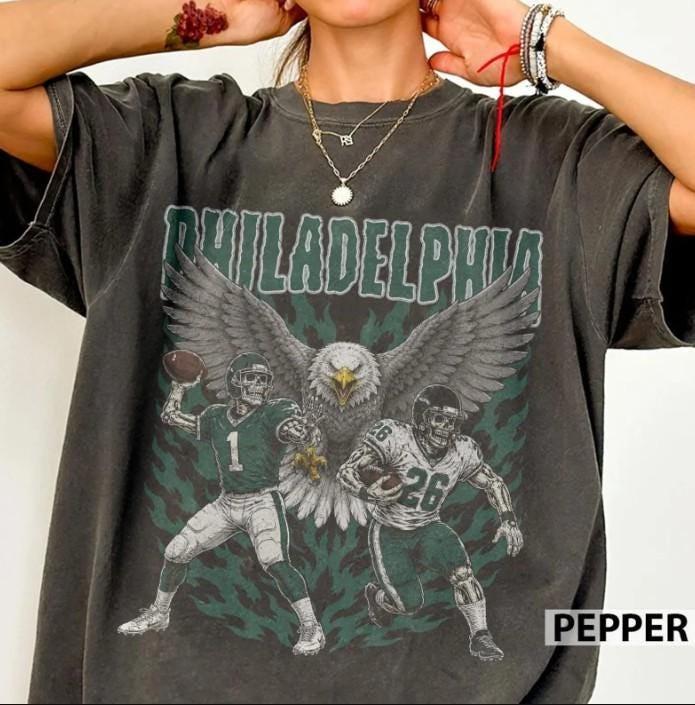 Philadelphia Eagles Vintage Skull Football Shirt Jalen Hurts Saquon Barkley Fan
