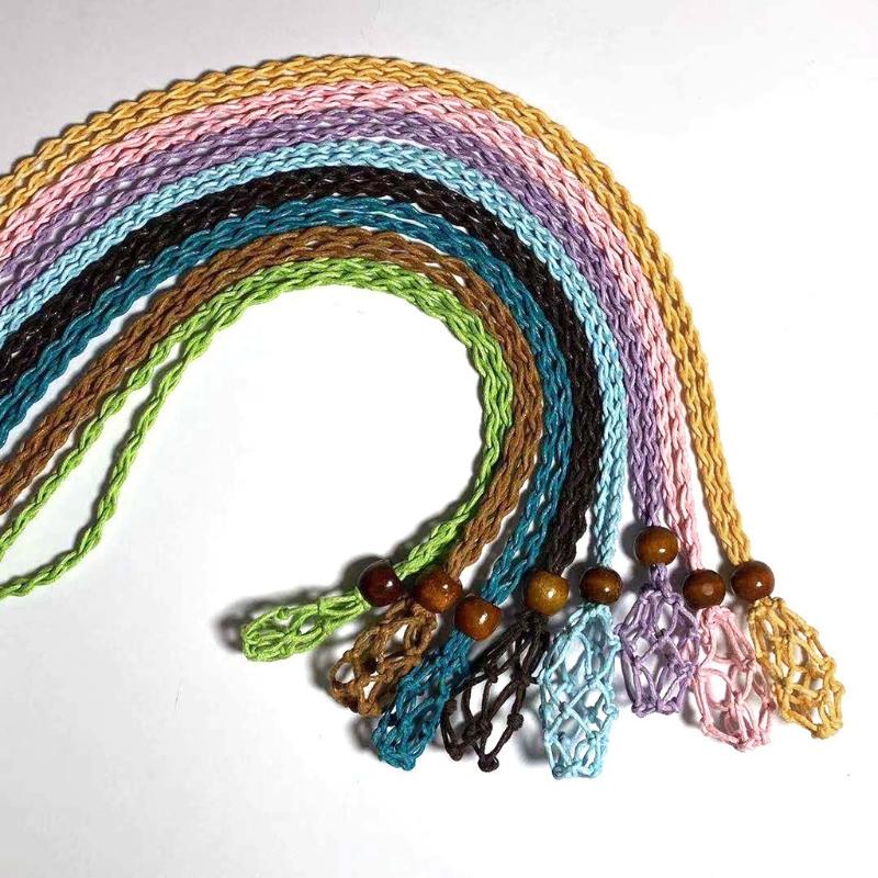 Natürlicher Kristallquarz für Roh-Netztaschen-Anhänger Kristall-Halskette Heilstein Reiki-Hängeobjekte Handwerk Mit Gewebtes Seil
