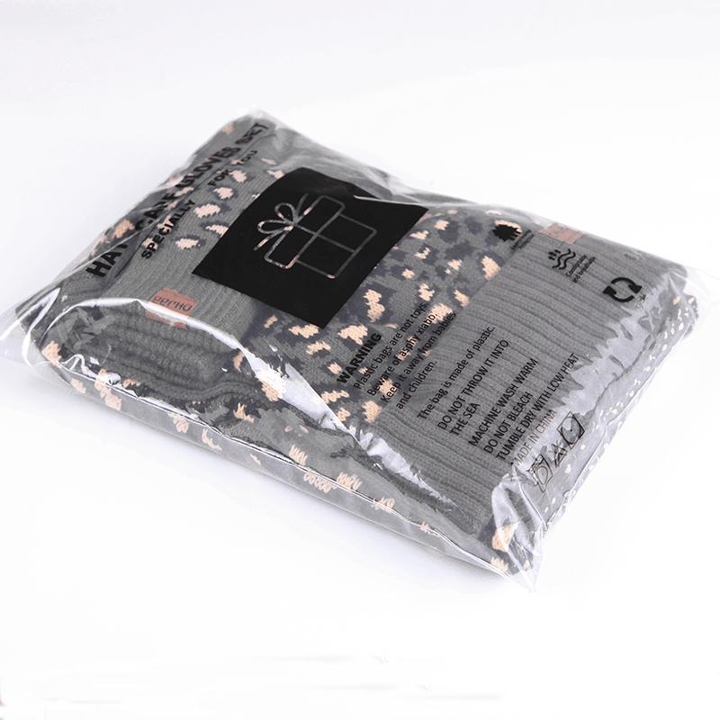 Autumn and Winter Knitted Hat Set New Women's Leopard Print Warm Wool Hat Scarf Gloves Three-piece Set