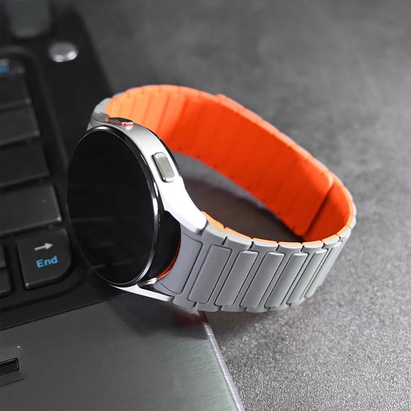 Magnetic Silicone  Band For Samsung Watch Galaxy 7 6 5 4 44mm 40mm 4/6 Classic 43mm 47mm 42 46mm 5Pro 45mm No Gaps 20mm Strap