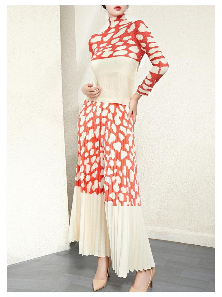 Dámský elastický plisovaný dvoudílný oblek Miyake 2024 - Omlazující, stylová jarní/podzimní móda