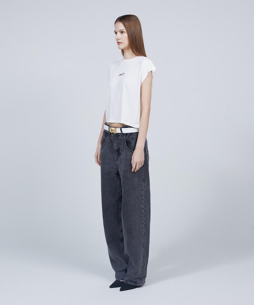 Meuameu [Essential] Logo Basic Slim T-Shirt