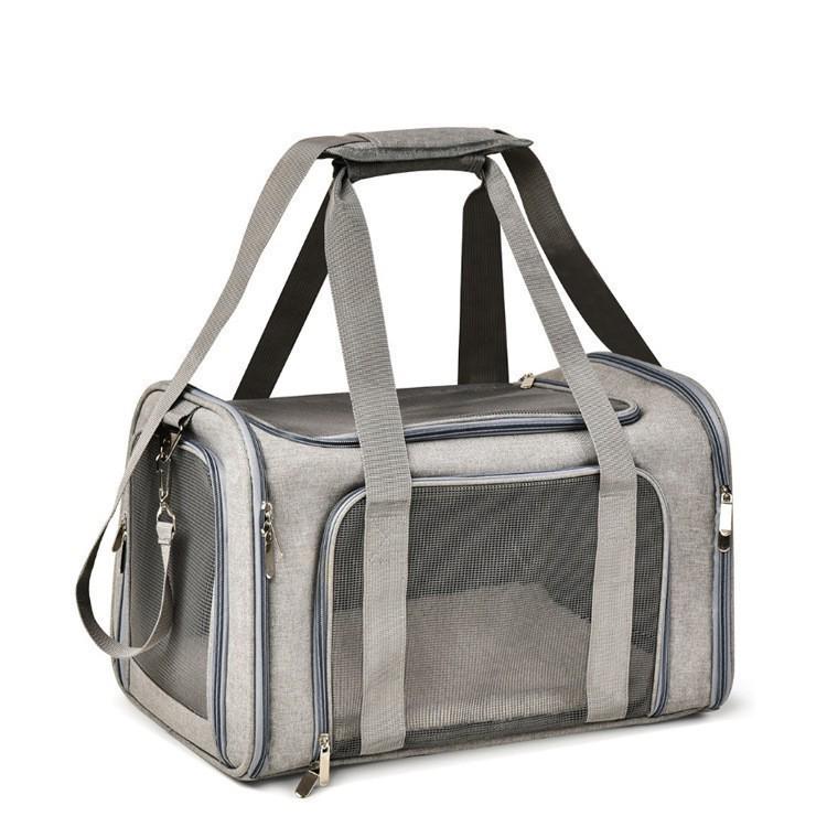 Portable Large Capacity Breathable Pet Carrier Handbag for Cats and Dogs