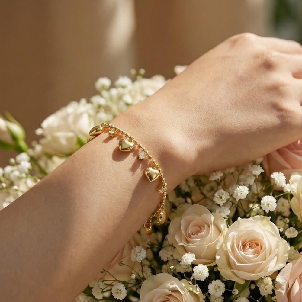 Zinc Zinc Alloy Heart Bracelet Bead Charm Hand Chain Sweet Gold Bracelet  Bridal Party