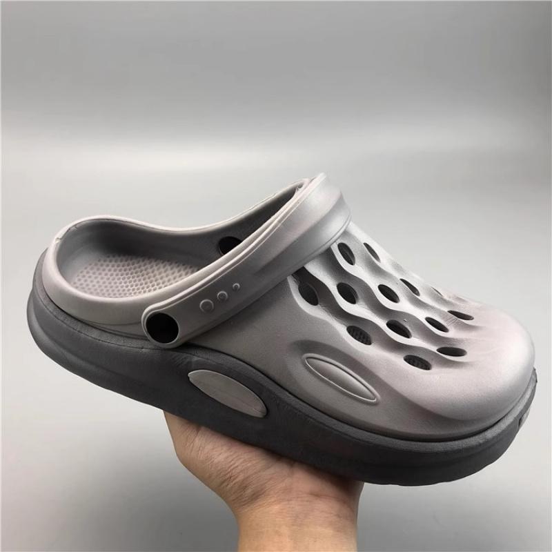 Herren Baotou Zweifarbige Lochschuhe, Trendige Slipper für den Sommer-Außenbereich, Rutschfeste Dicksohlen-Strandsandalen.