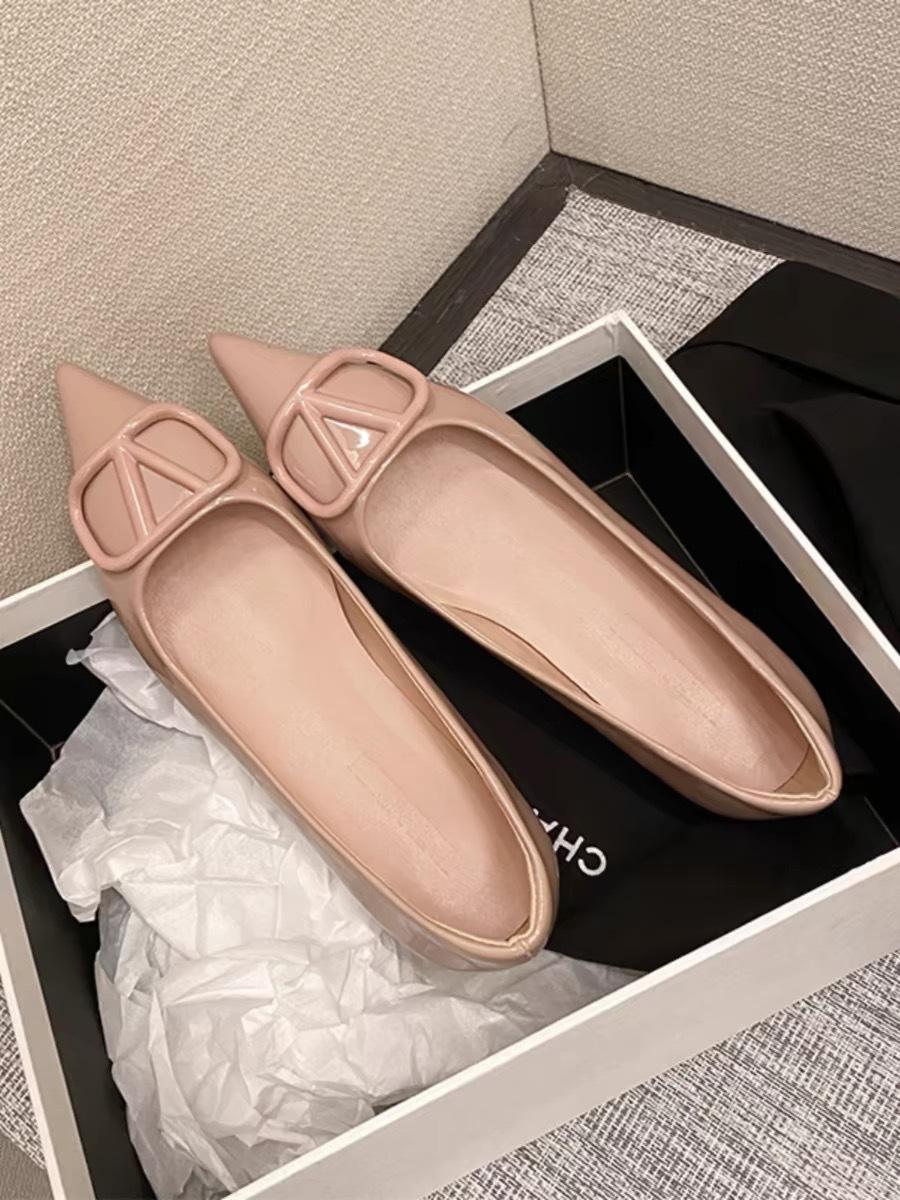 

Поднятые заостренные лакированные туфли из натуральной кожи нюд коммутатор 2024 плоские туфли новые легкие модные туфли с короткими носами женские туфли 39