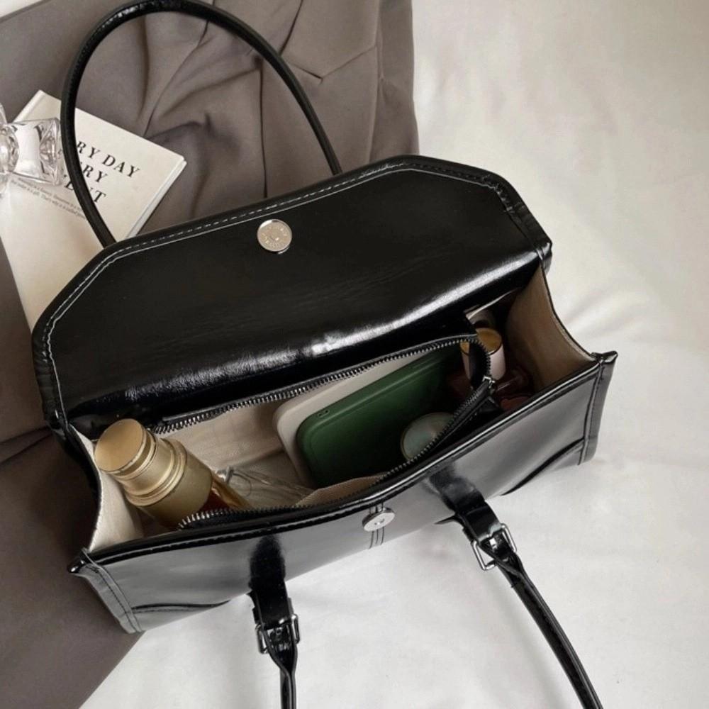Messenger Bag PU Underarm Bag Square Retro Handbag Versatile Retro PU Shoulder Bag  Lady Gift