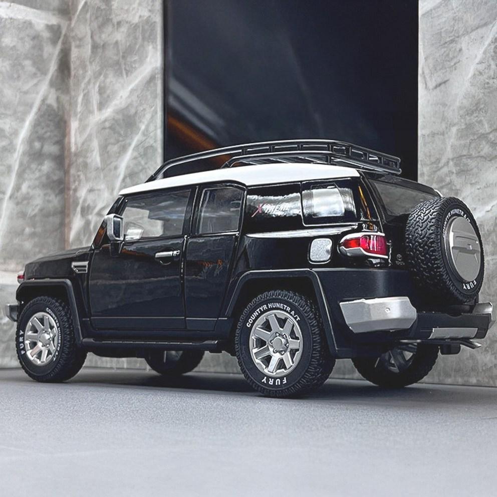 MeinAuto 1:24 Die-Cast-Legierung Toyota FJ Cruiser Modellauto Figur - Schwarz