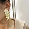 Orecchini pendenti in metallo irregolari esagerati per le donne Orecchini pendenti con personalità punk di grande dichiarazione geometrica, roba fantastica