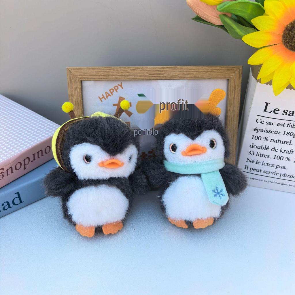 Entzückender Pinguin Plüsch Schlüsselanhänger: Süßes Winter-Schal-Accessoire & Cosplay-Anhänger