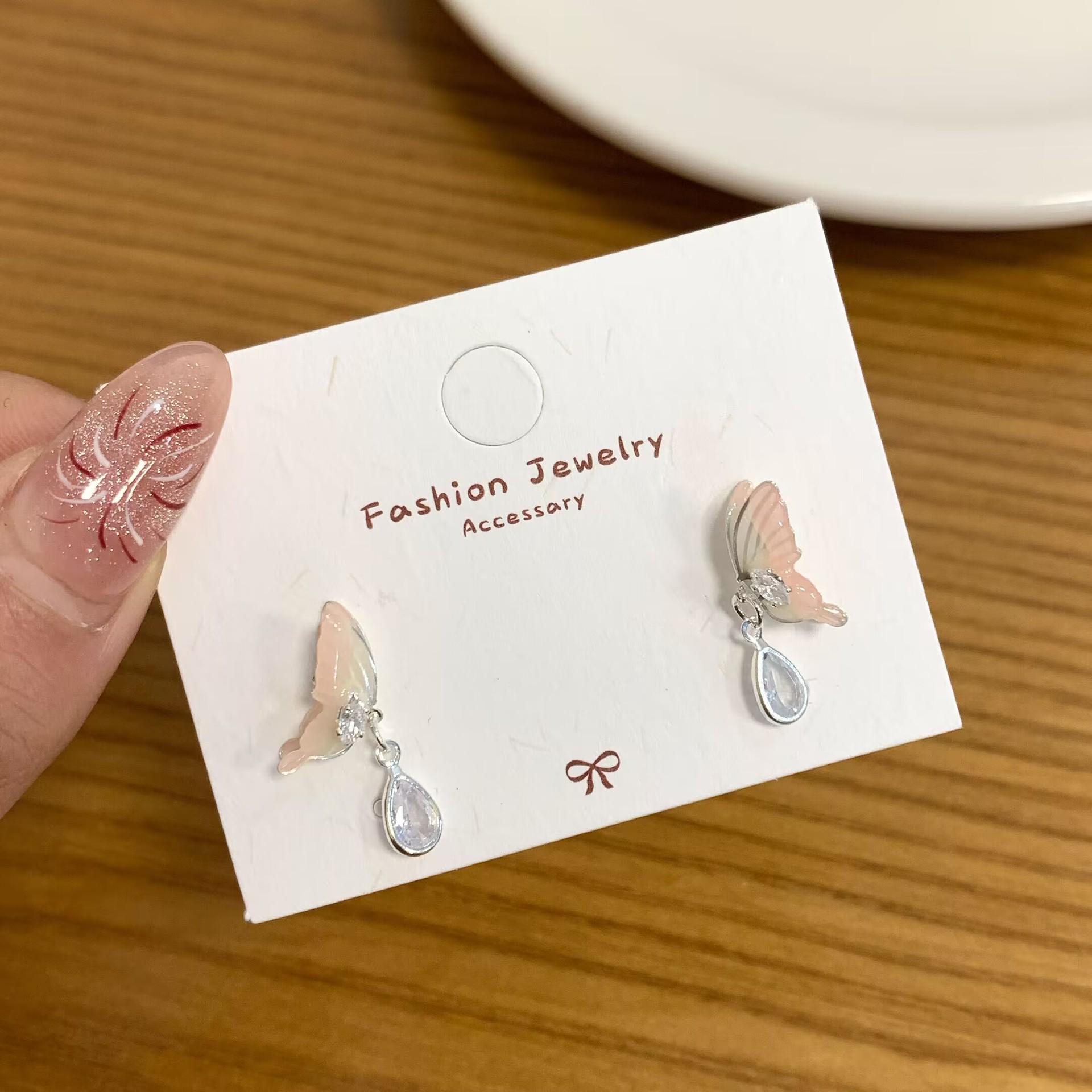 

Серьги-бабочки с фиолетовым градиентом: Элегантные серебряные серьги-иглы для женщин со свежим, милым и сказочным очарованием