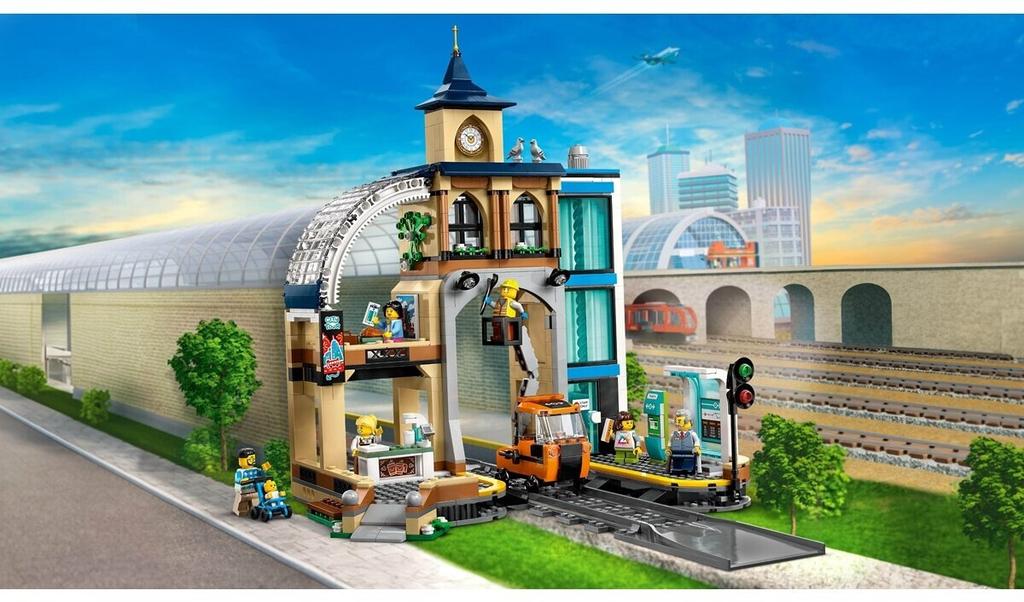 LEGO Constructor House City – Central Station (60469)