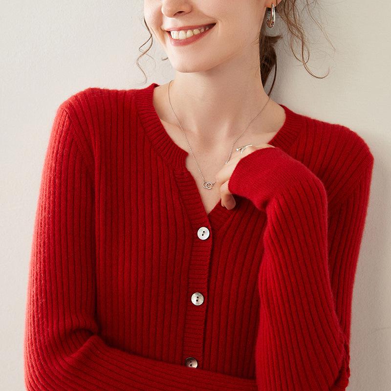 2024 Women's Fall/Winter Round-Neck Ribbed Cashmere Cardigan Sweater: Elegant Knitwear
