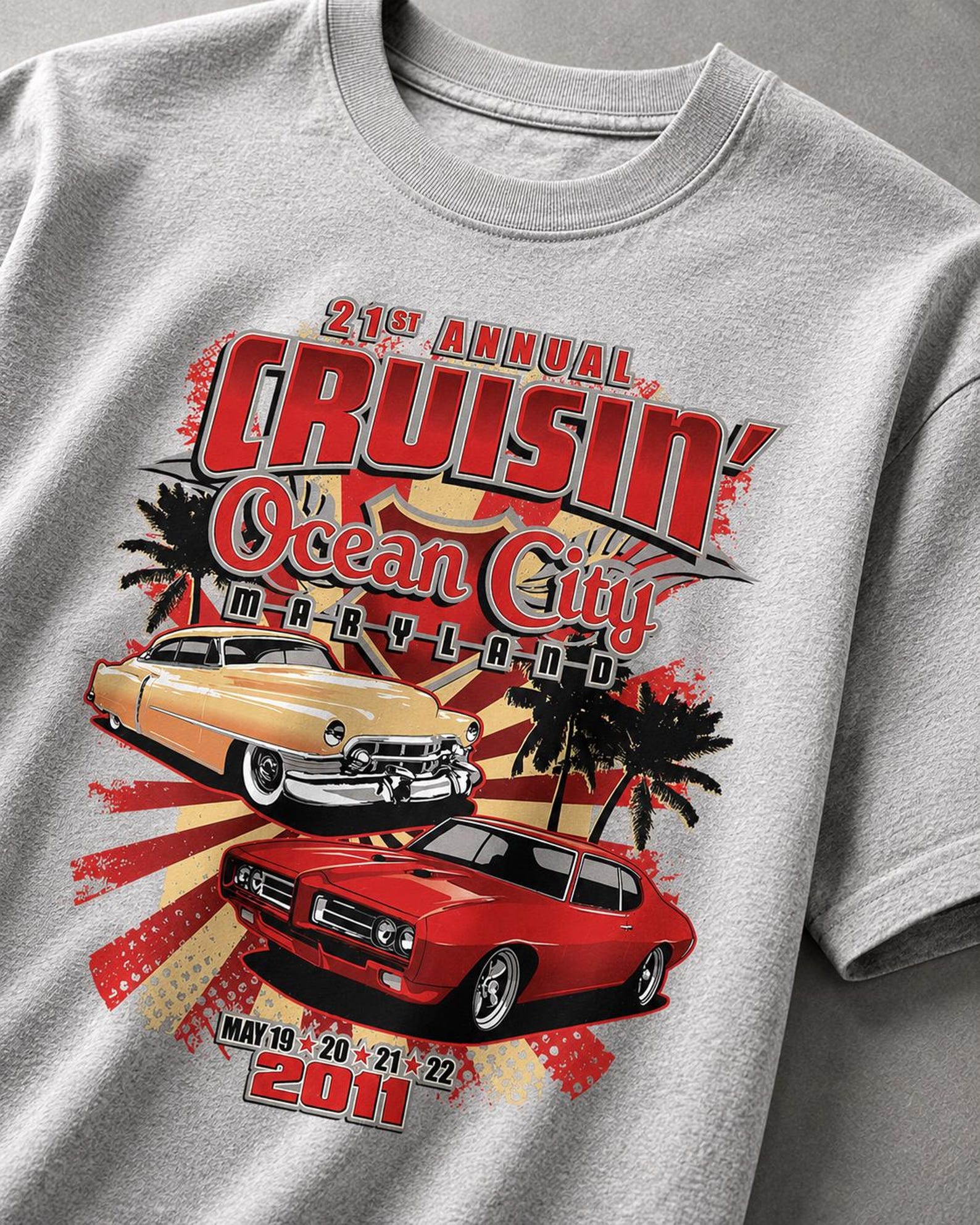Cruisin’ Ocean City Maryland Vintage Car Show T-Shirt – Retro Muscle Car Graphic Tee 2XL