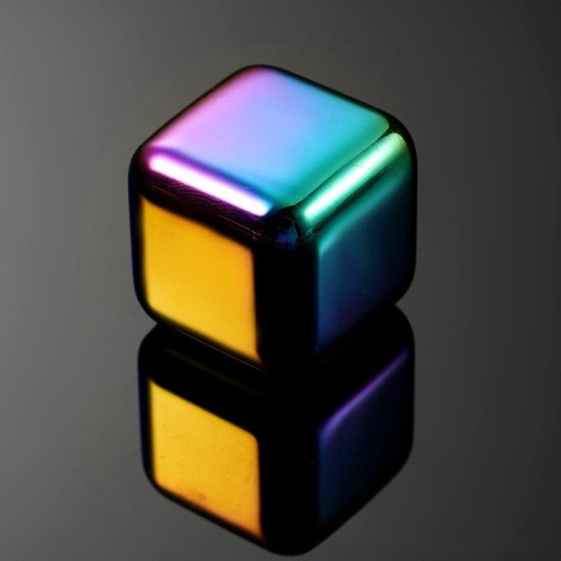 

Нержавеющая сталь 304 Лед Тартарат Бытовой Лед Замораживание Металлические Быстрозамораживающие Кубики Льда 1pc разноцветный