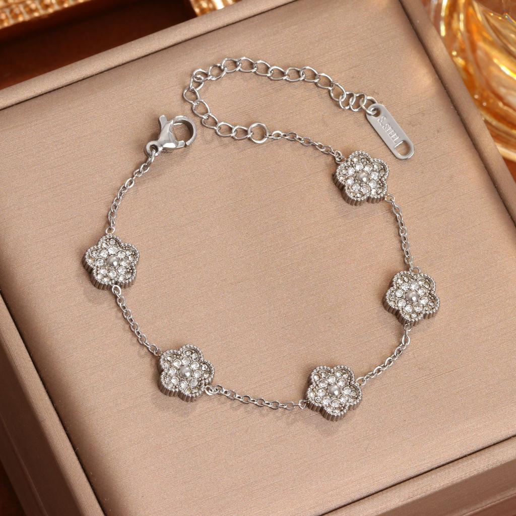 Htpwe Stainless Steel Four-leaf Clover Inlaid Zirconium Small Bracelet Women 18k Gold Couple Holiday Gift Bracelet Party Zircon