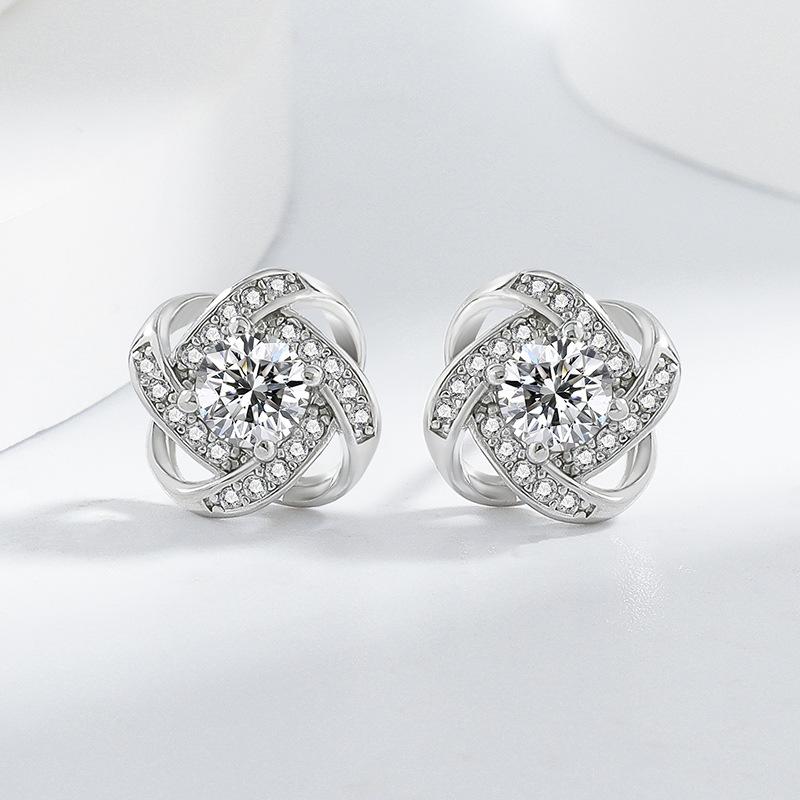 Four-leaf Clover Earrings Zircon-encrusted Rotating Lucky Clover Earrings Necklace and Ring Set