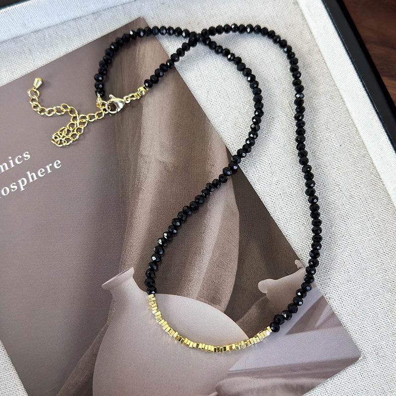 Ancola Red Pearl & Silver Crushed Necklace: Luxurious, Fashionable, Niche Design Choker