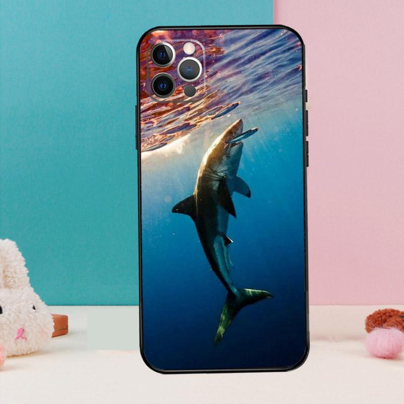 Ocean Shark Tooth Fish Phone Case For iPhone 17 Air 16 15 13 12 11 14 Pro Max 12 13 mini 15 16 Plus 16e Cover Coque