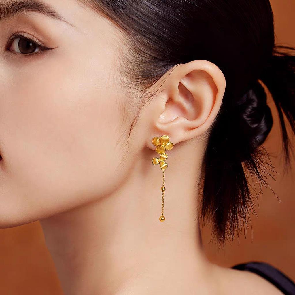 Vietnamese Gold-Tone Necklace Set: Fashion Floral Bracelet, Stud Earrings, Silk-Gold Imitation Pendant